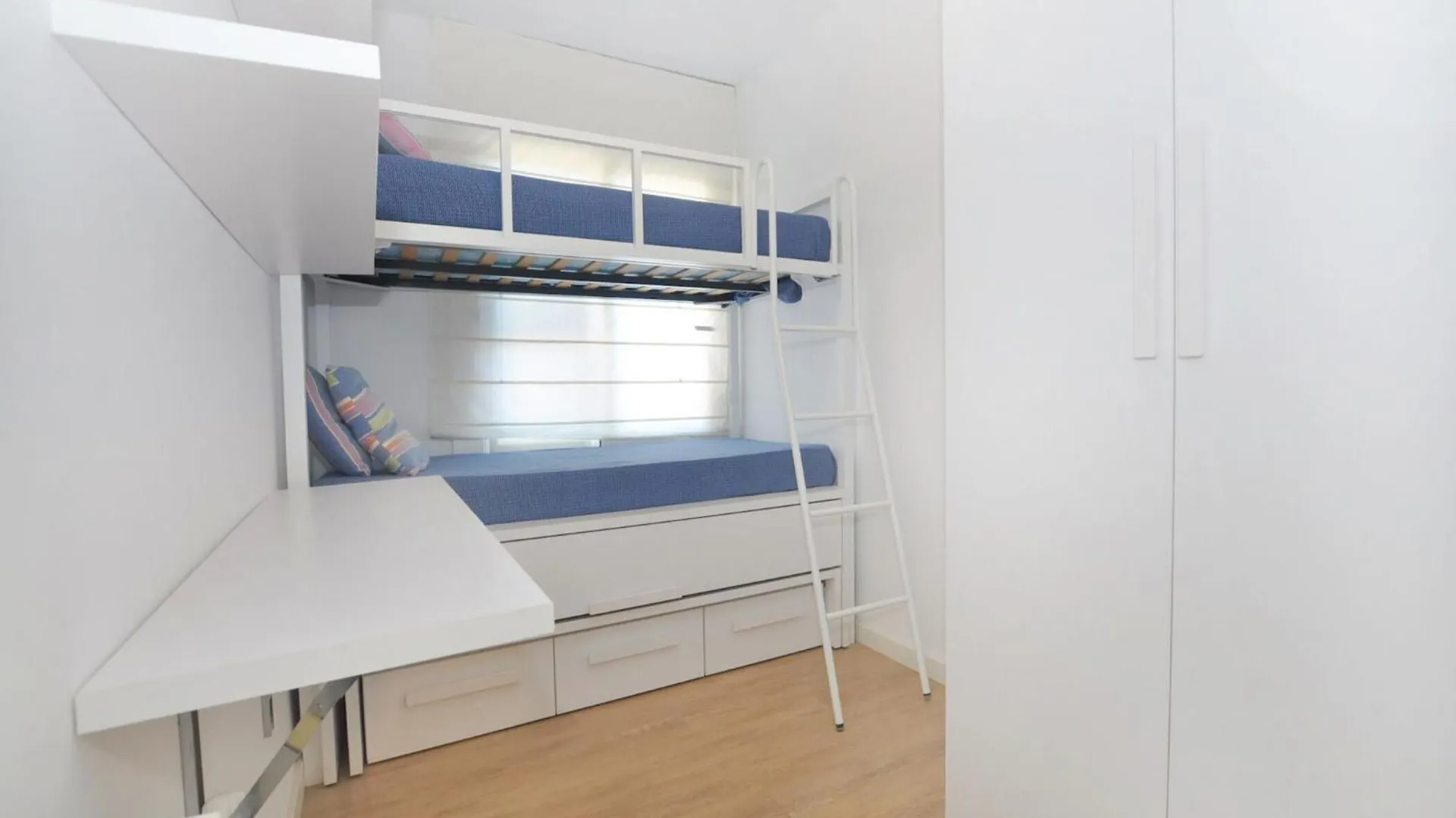 Apartment In Costa Brava With Balcony Rosas