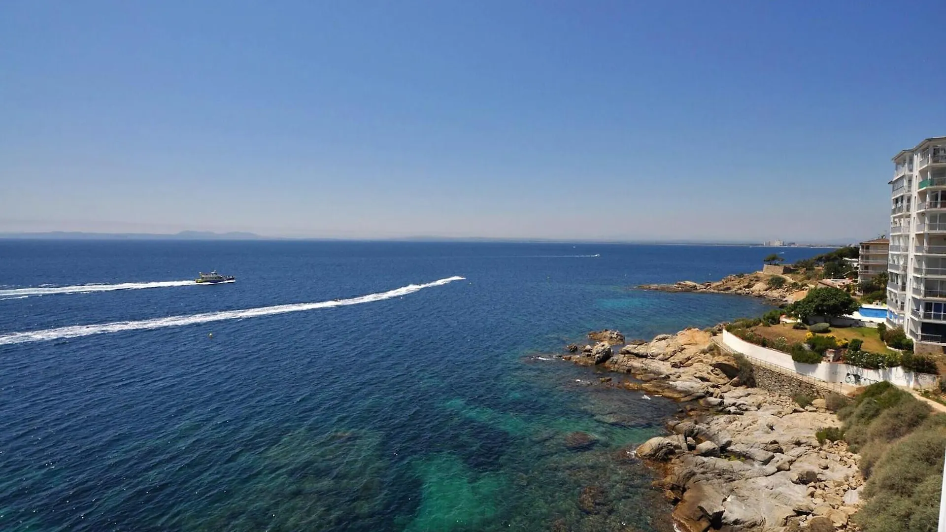 Apartment In Costa Brava With Balcony Rosas Spanien