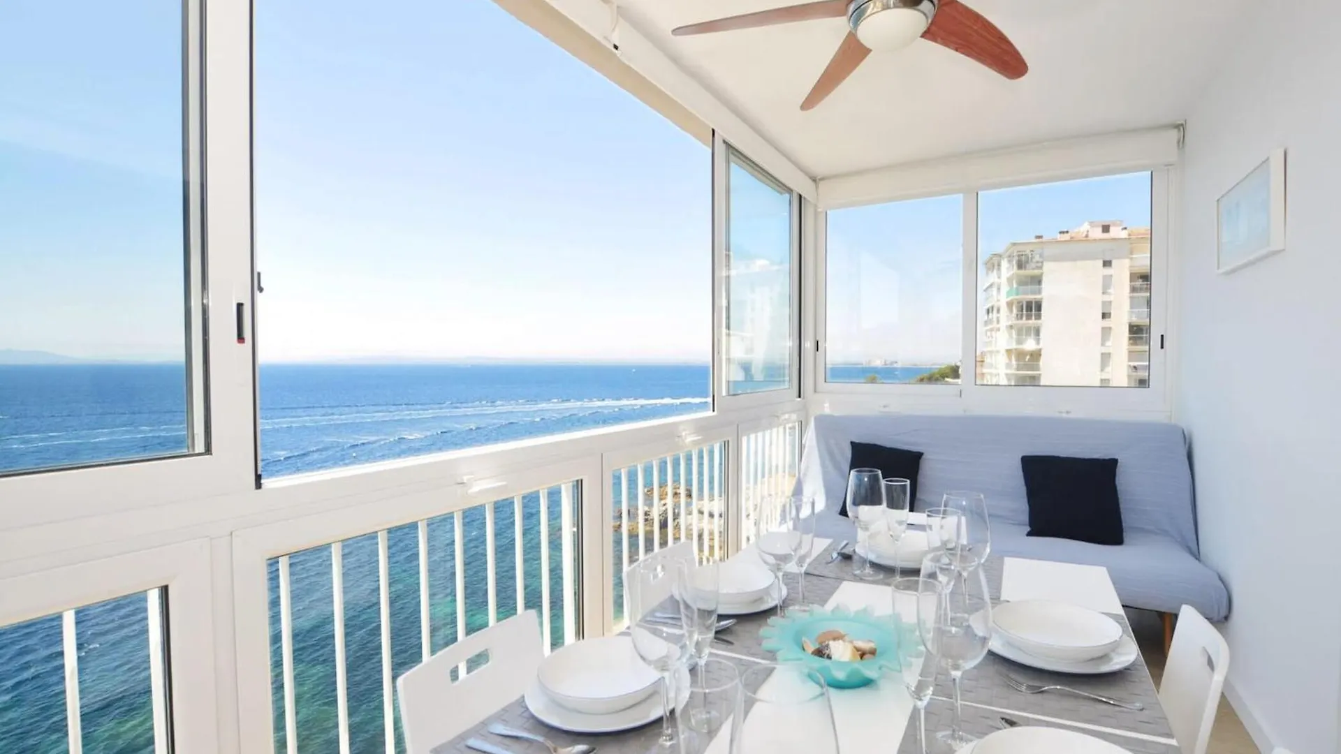 Apartment In Costa Brava With Balcony Rosas Spanien