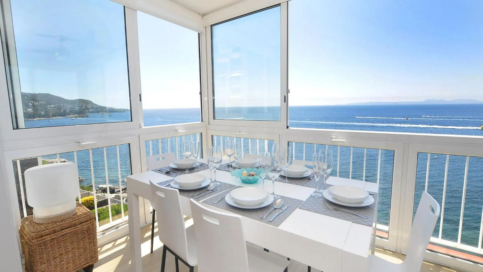 Apartment In Costa Brava With Balcony Rosas Spanien